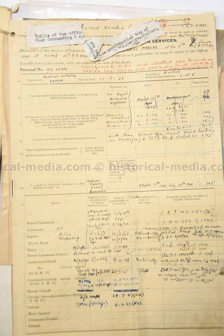 BRITISH WWII PHOTO & DOCUMENT GROUPING - OFFICER ROYAL BERKSHIRES