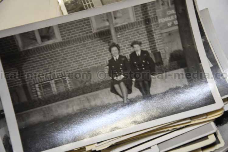 WWII BRITISH WREN PHOTO GROUPING