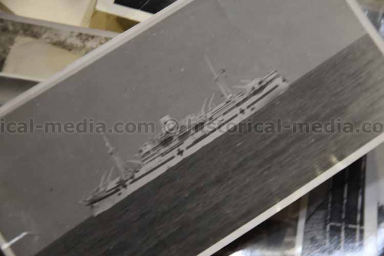 WWII BRITISH WREN PHOTO GROUPING