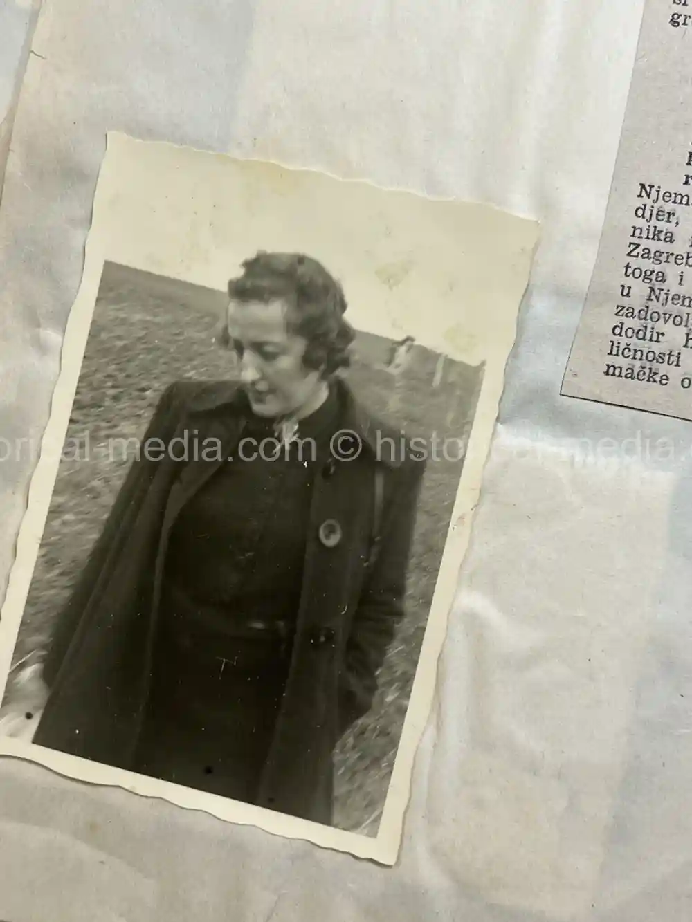 WAFFEN-SS DOCUMENT GROUPING - SS DIVISION TOTENKOPF & NORD + REICHSAMTSLEITER