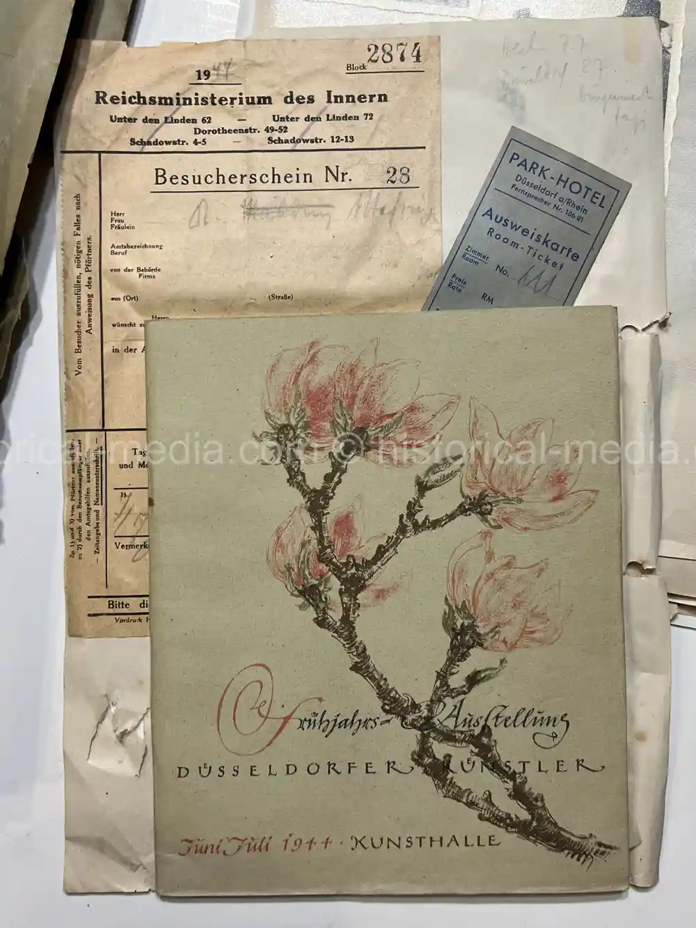 WAFFEN-SS DOCUMENT GROUPING - SS DIVISION TOTENKOPF & NORD + REICHSAMTSLEITER