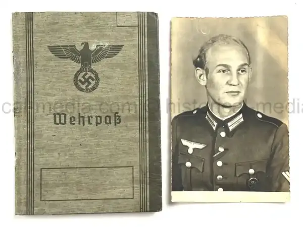 WEHRPASS – FRANZ ZAKRZEWSKI -  23. INFANTERIE-DIVISION – POLAND – FRANCE – OSTFRONT (HEERESGRUPPE NORD) – LENINGRAD / DEMJANSK – KIA NEWEL 1941 – POSTHUMOUS EK II
